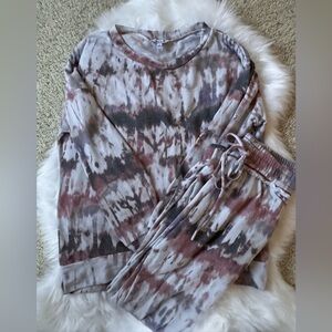 White Birch Size S Tie-Dye Jogger Lounge Set